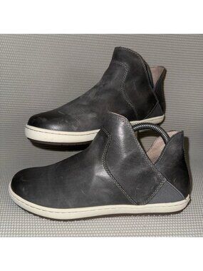 Taos Unity Gray Leather Modern Sleek Casual Slip On Ankle Sneaker Shoes Size 8.5